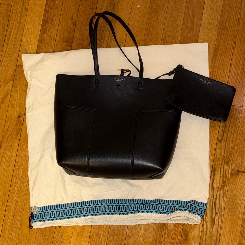 Tory Burch Black Leather Tote Bag with detachable Pouch